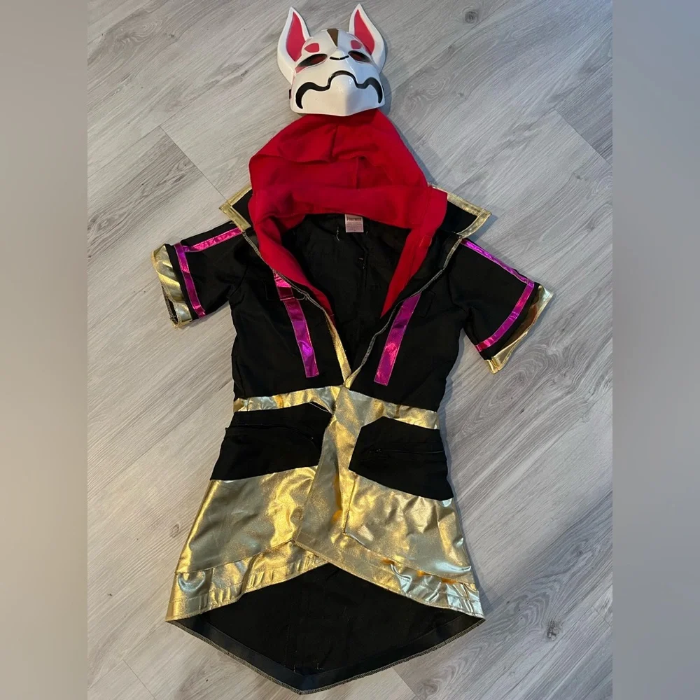 Fortnite . Kids Black and Gold‎ Costume with Mask